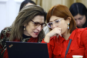 Pilar Cuevas y Paloma Zúñiga.